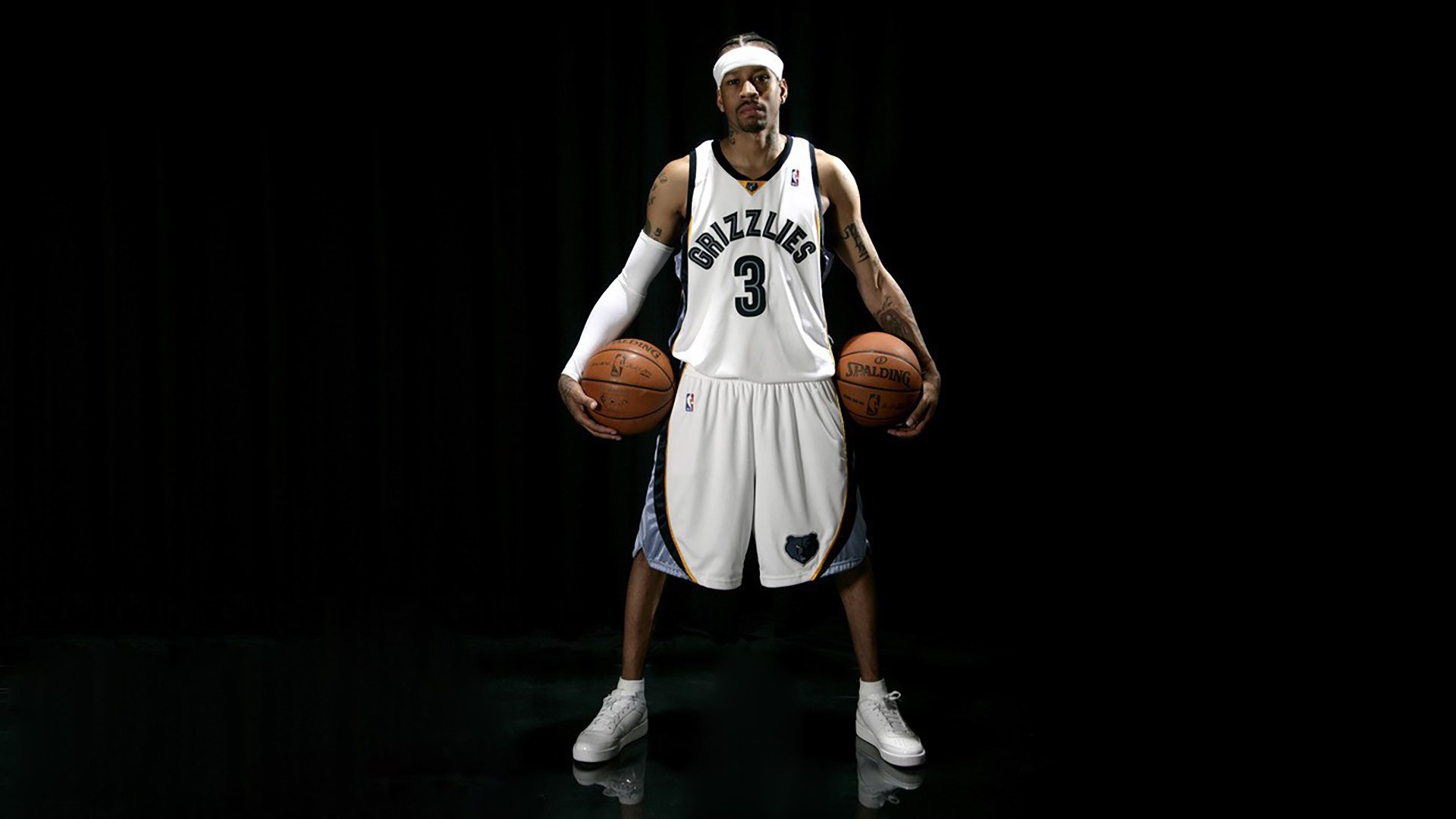 开云体育在线-勇士球队多点开花进攻强劲，勇士队进攻集锦