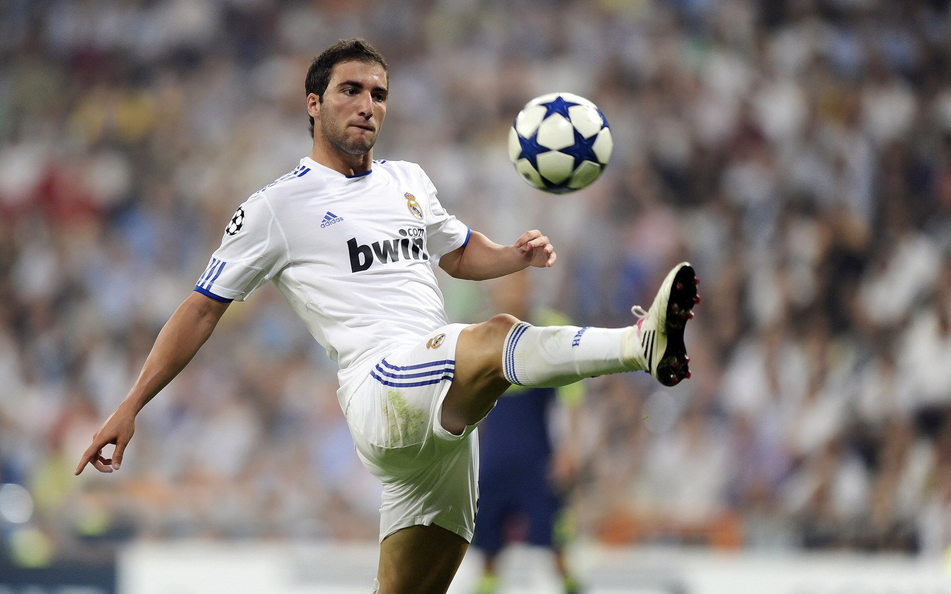 斯托克城身体对抗强悍，陶工冲击中游，斯托克斯